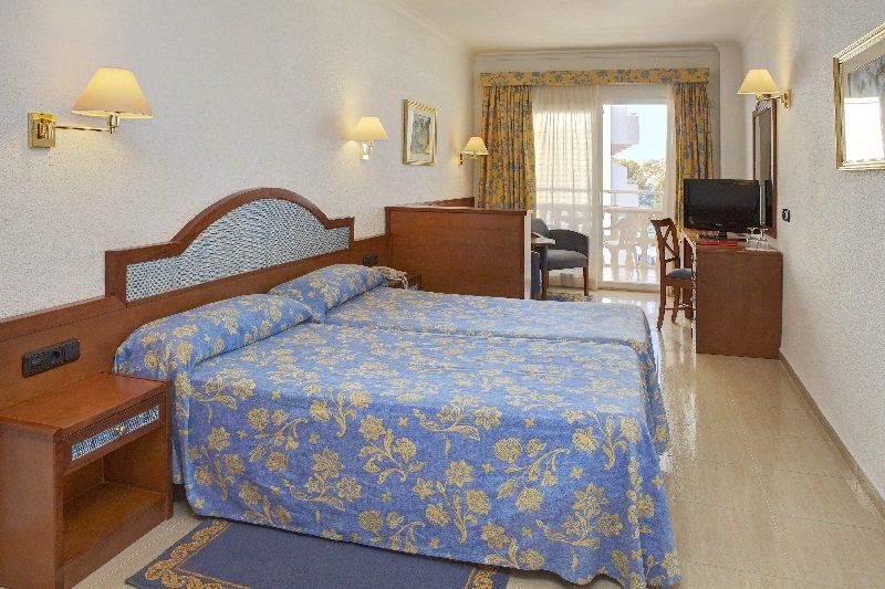 Universal Lido Park & 4* Peguera