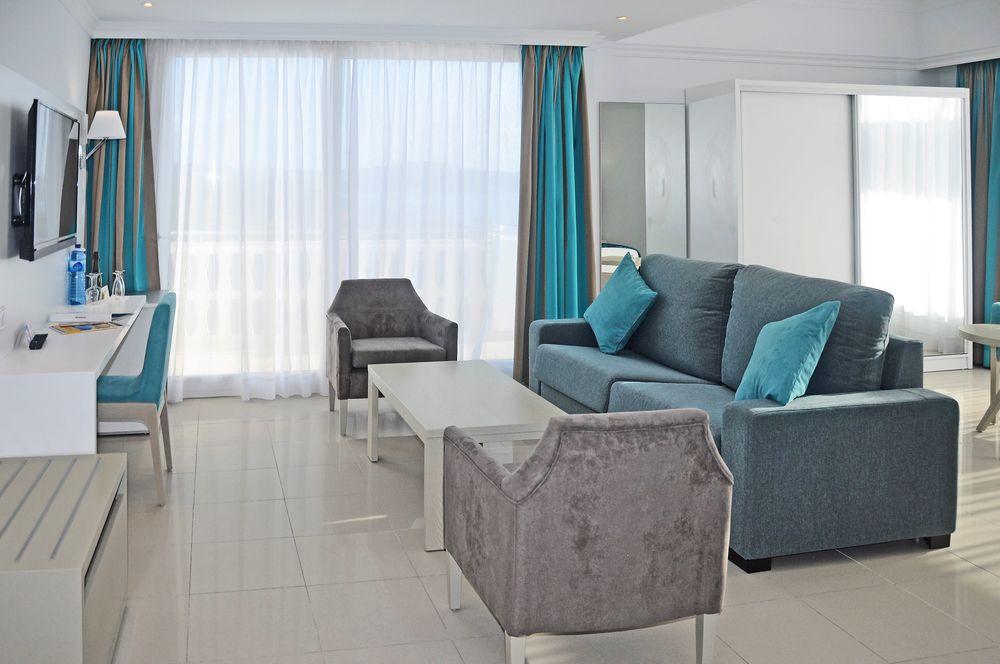 Universal Lido Park & Hotel 4*