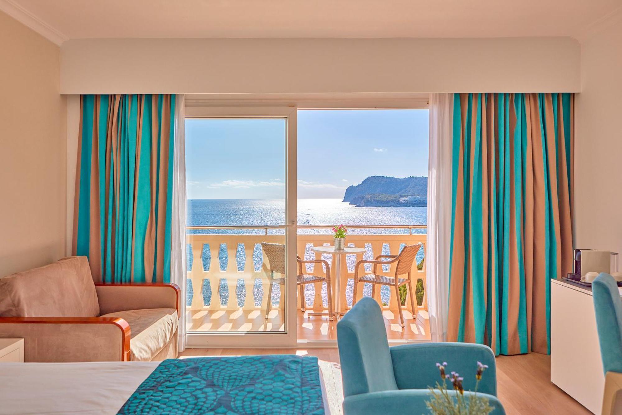 Universal Lido Park & Hotel 4*